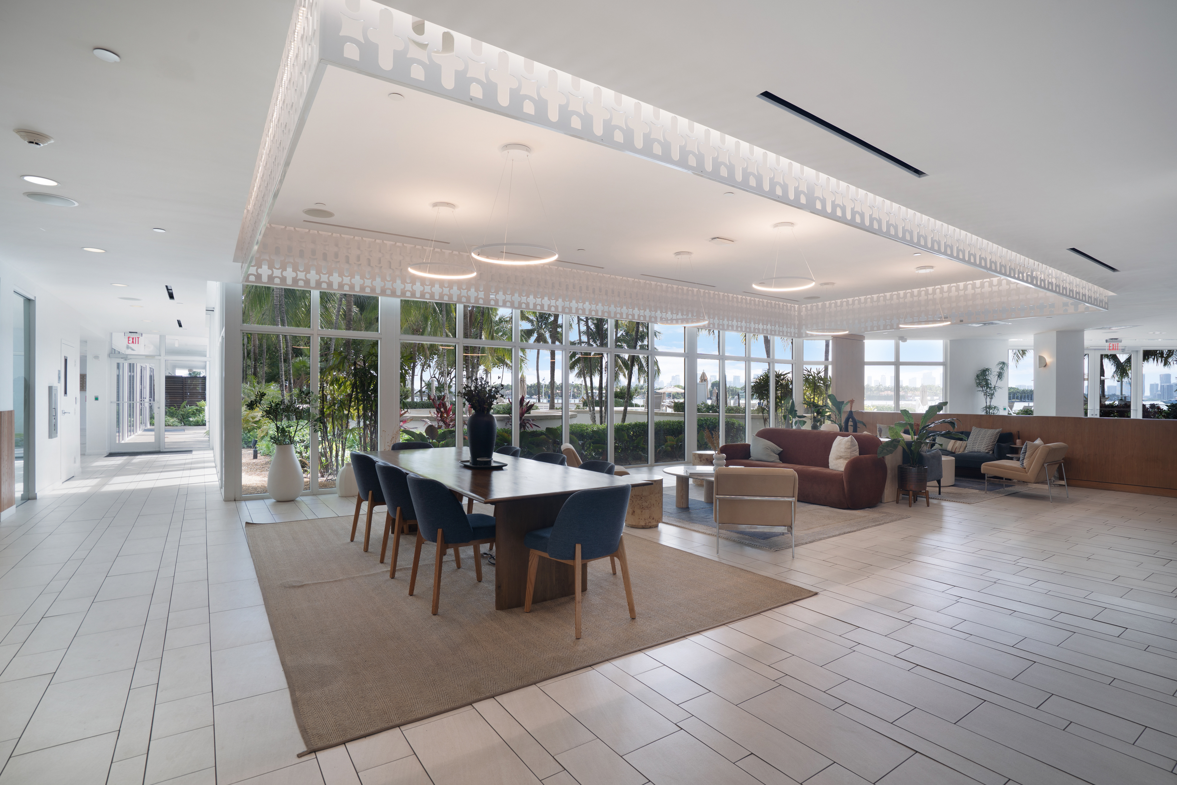 Southgate Towers - Miami, FL - Lobby