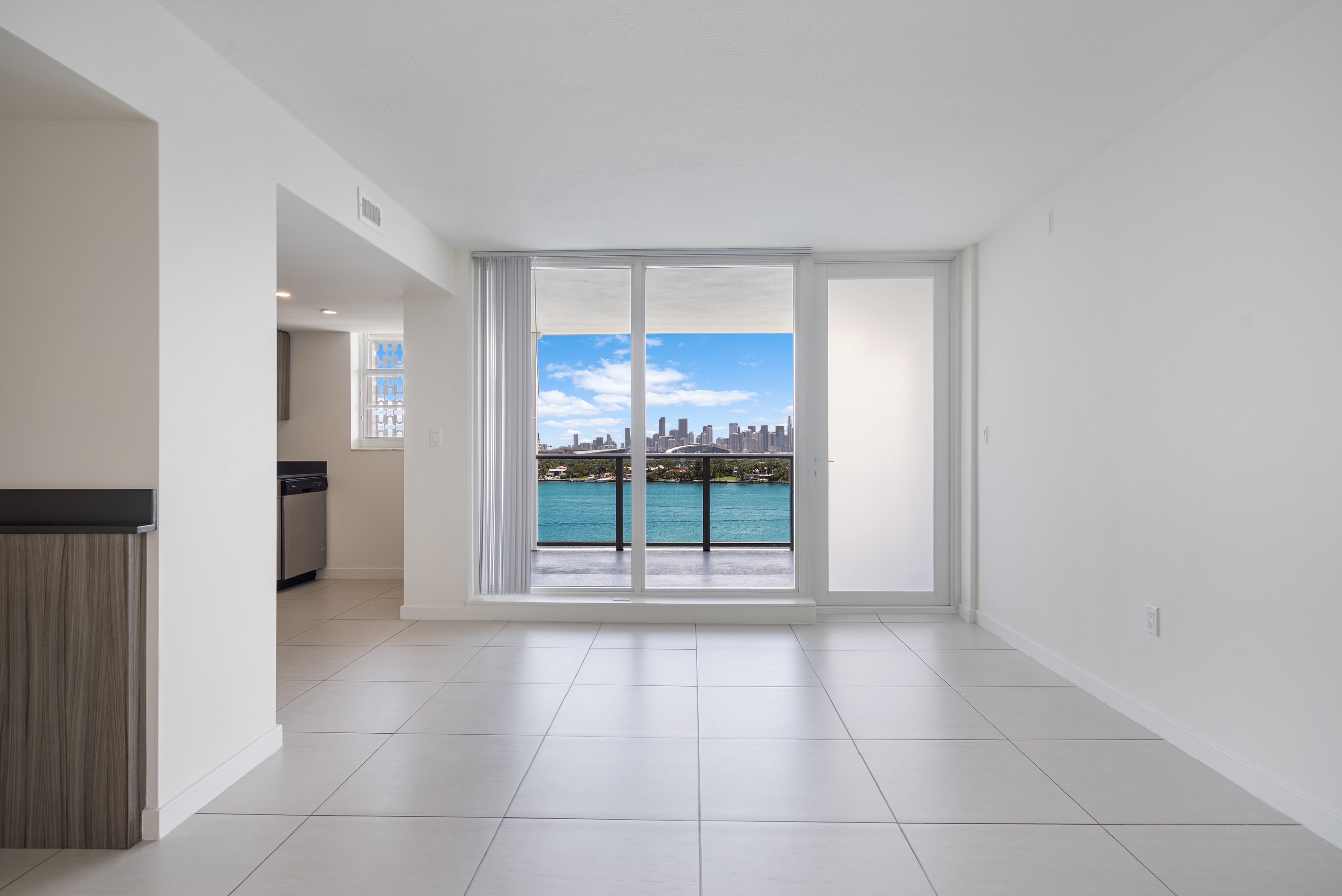 Southgate Towers - Miami, FL - Living Room